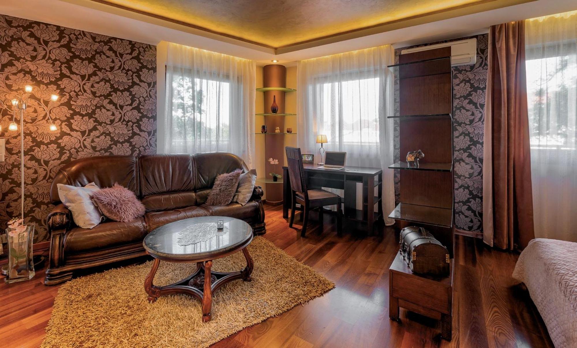 Apartament Rondo Verona - Free, Secure Parking For Guests Breslavia Exterior foto